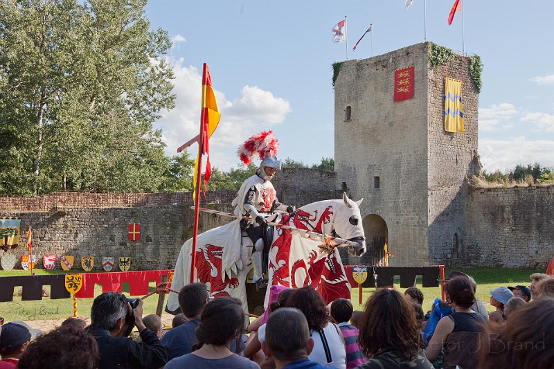 2014-08-16-Festival-Médiéval-au-Castrum-de-Pommyers-165.jpg